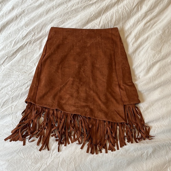 Blu Pepper Dresses & Skirts - Blu Pepper Faux Suede Fringe Skirt